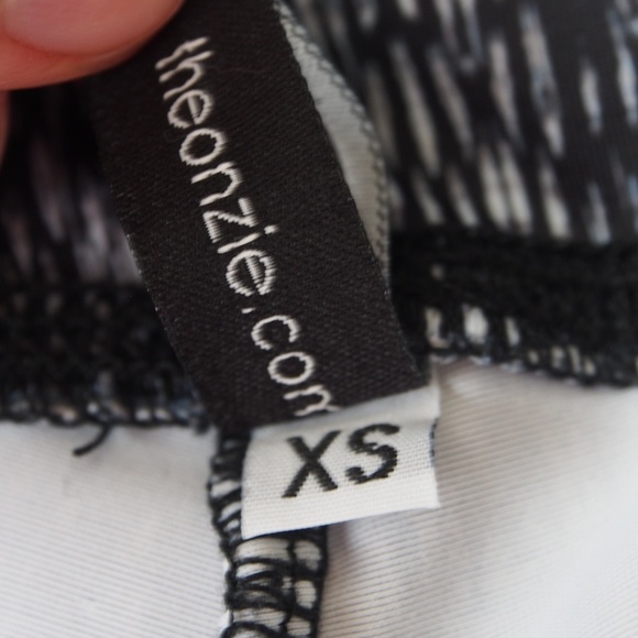 Onzie Levels High Waist Graphic Leggings XS - Picture 7 of 8